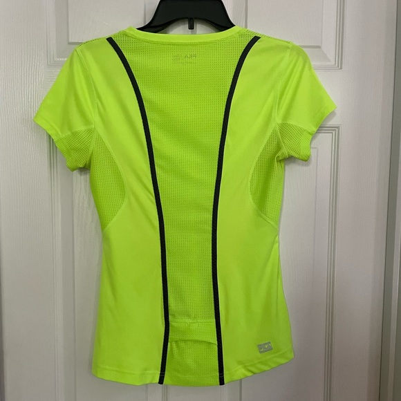 Sz S Fila Running top - Picture 2 of 4